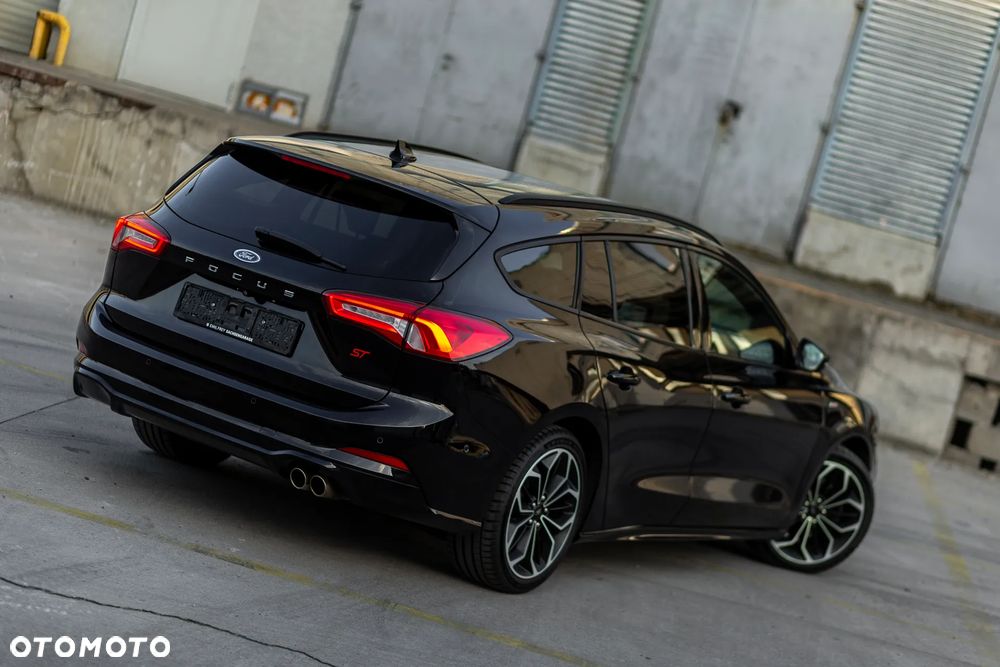 Ford Focus - 23
