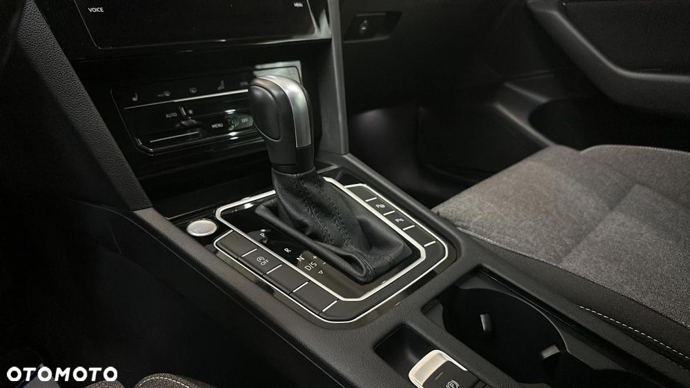 Volkswagen Passat 1.5 TSI EVO Business DSG - 17