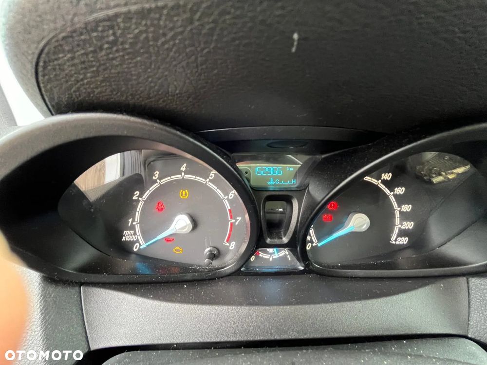 Ford Transit Courier Ambiente - 8