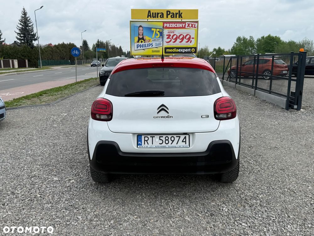Citroën C3 Pure Tech 82 SHINE - 8