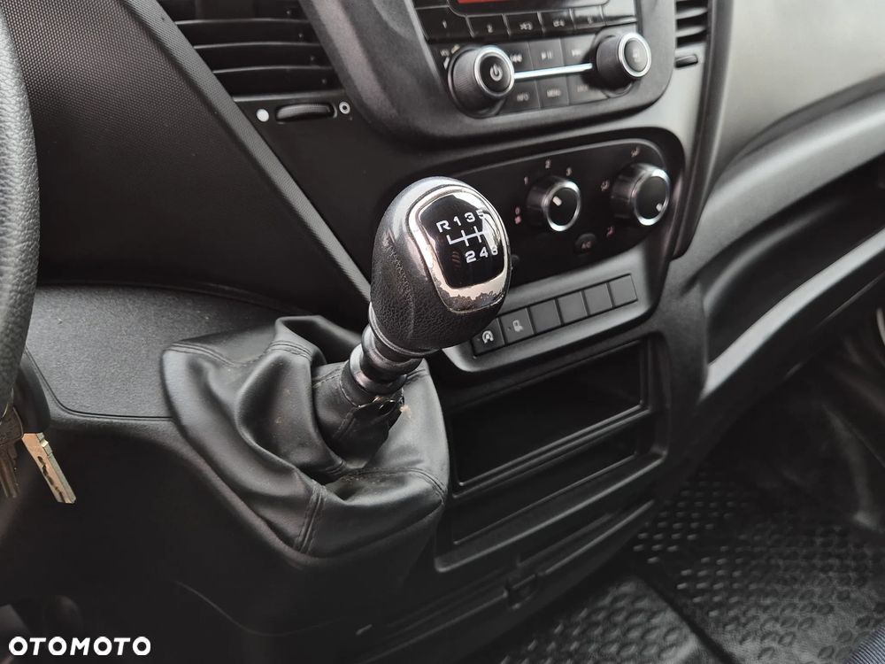 Iveco Daily 35C14, Kontener 8PAL, Winda 750KG, klimatyzacja - 18