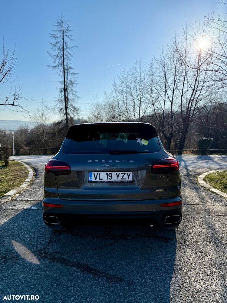 Porsche Cayenne - 19