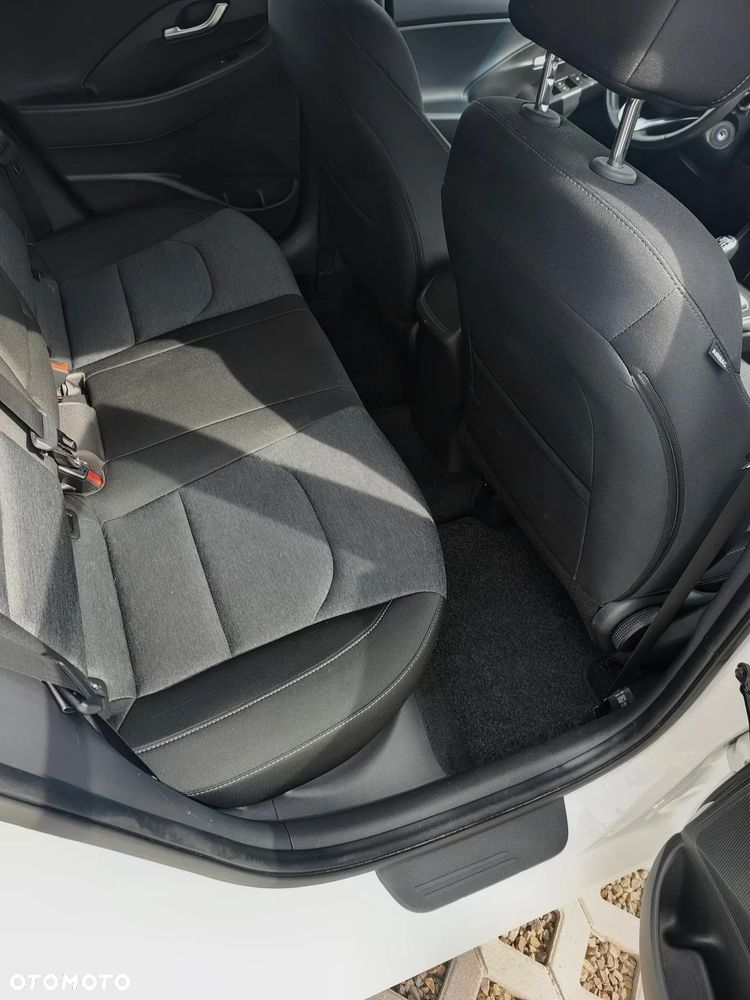 Hyundai i30 1.5 T-GDI 48V Smart - 15