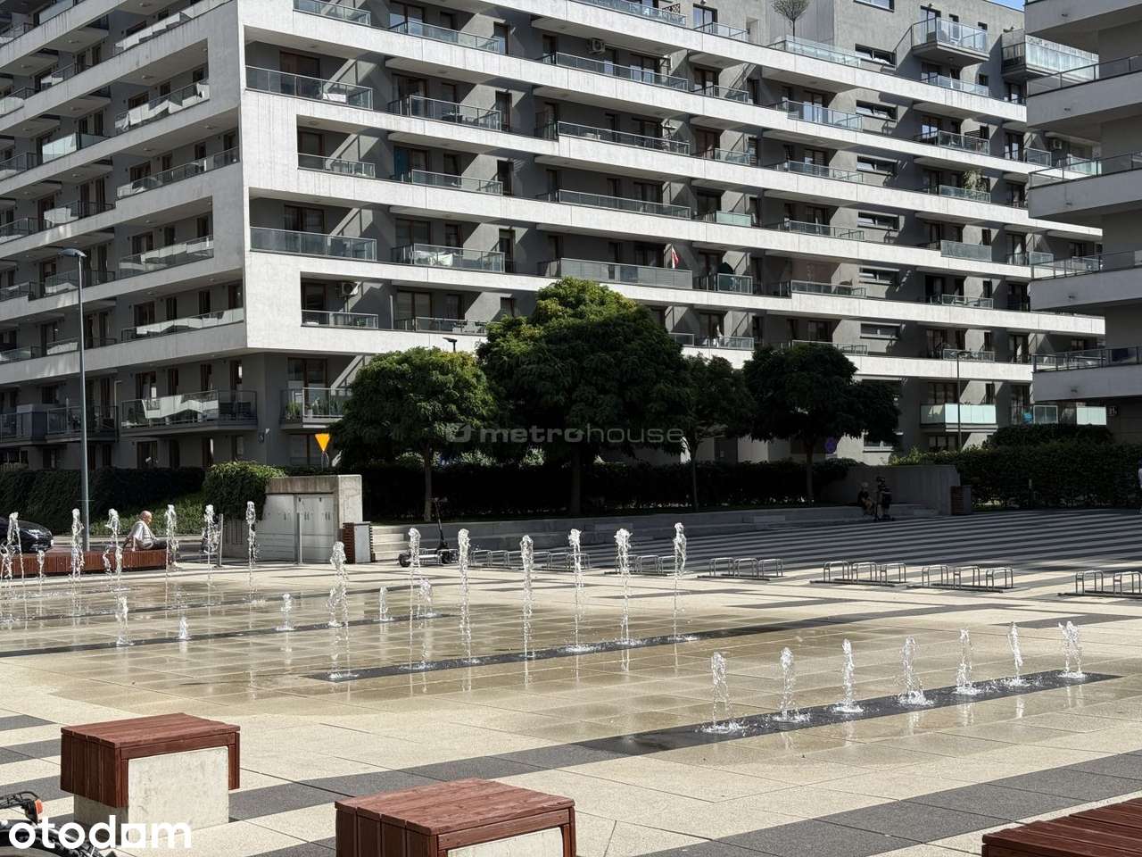 2 pokoje  46,59 m²  Wola  miejsce postojowe
