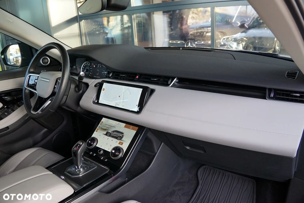 Land Rover Range Rover Evoque - 28