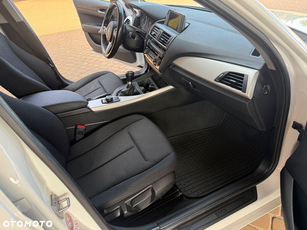 BMW Seria 1 116i Sport Line - 10