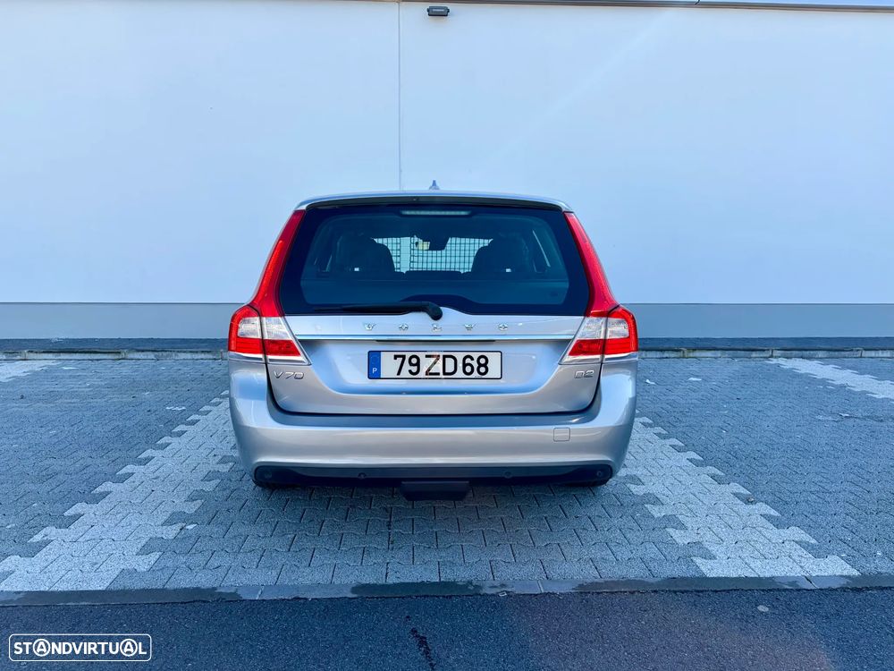 Volvo V70 1.6 D2 Momentum - 4