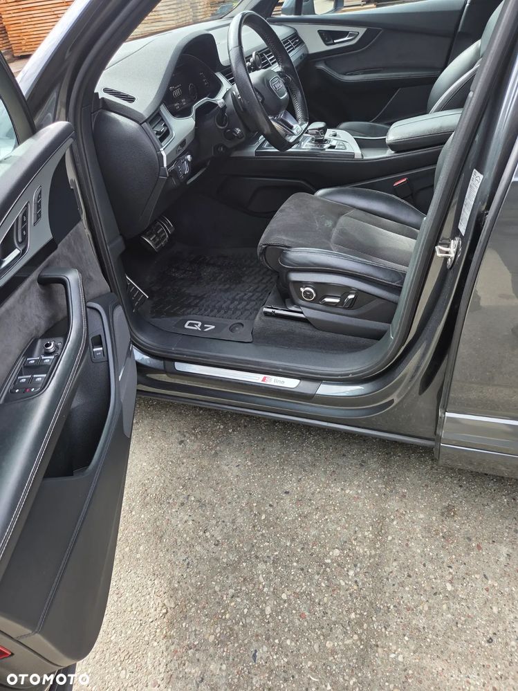 Audi Q7 - 11