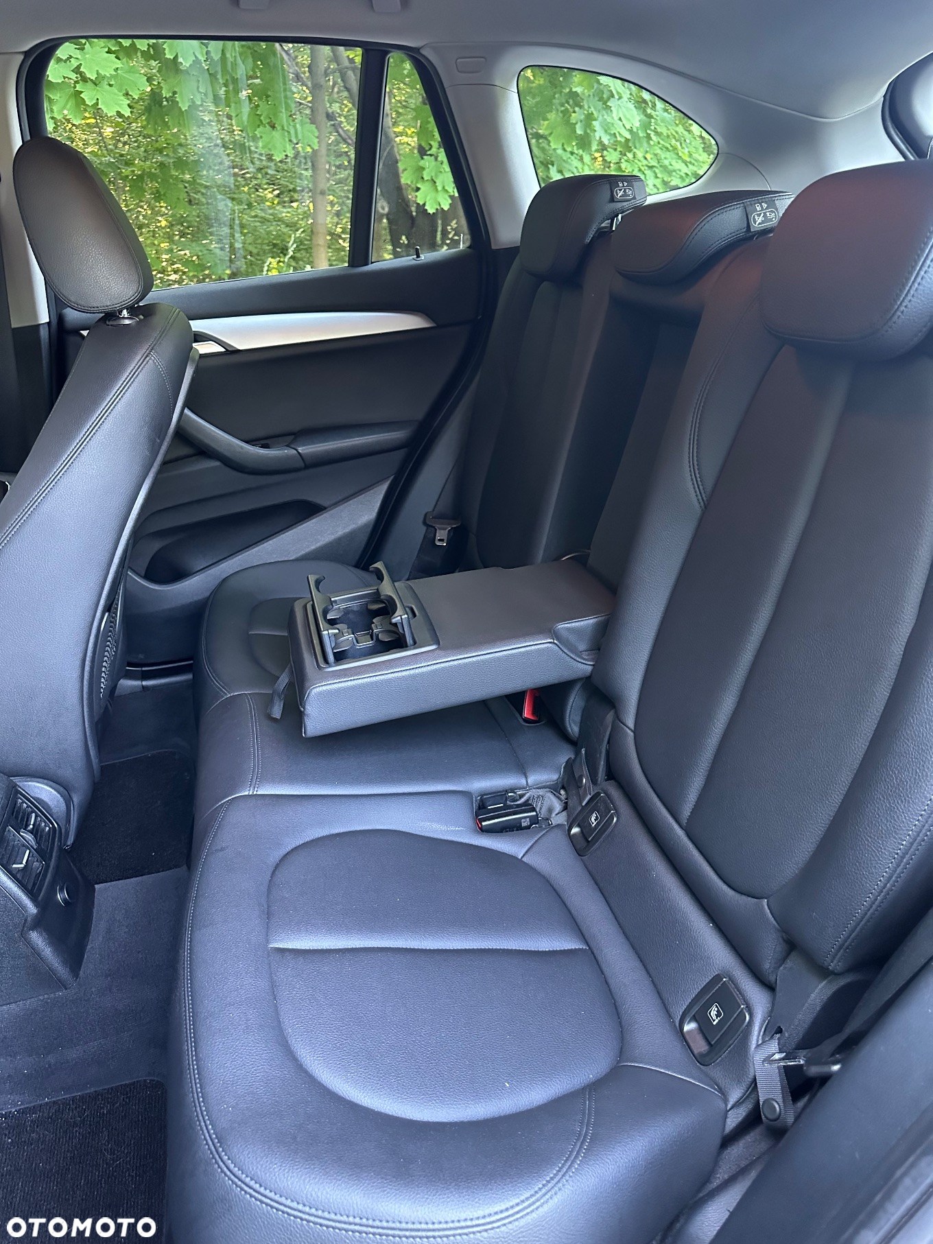BMW X1 sDrive16d - 12