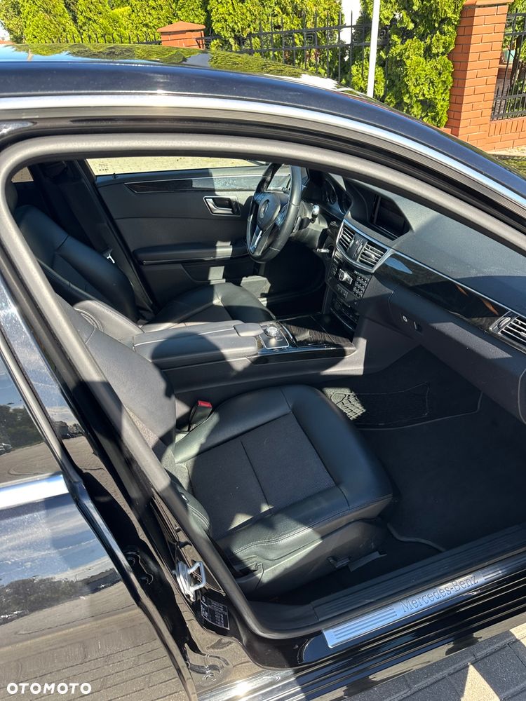 Mercedes-Benz Klasa E 220 T CDI 7G-TRONIC Avantgarde - 24