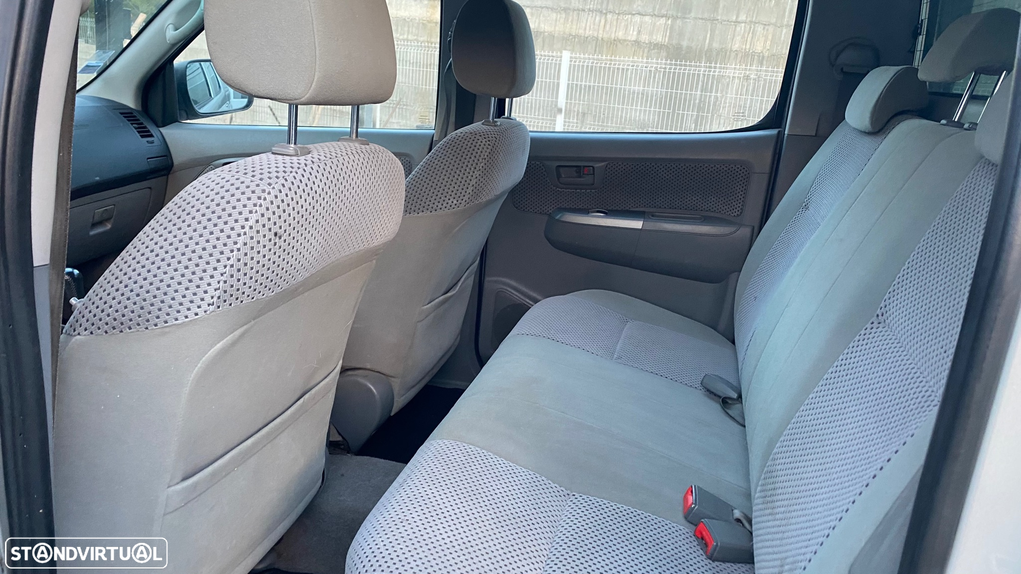 Toyota Hilux 3.0 D-4D 4WD CD Tracker CA - 16