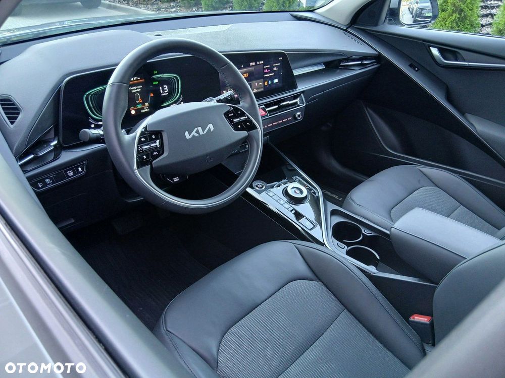 Kia Niro 1.6 GDI Hybrid L - 12