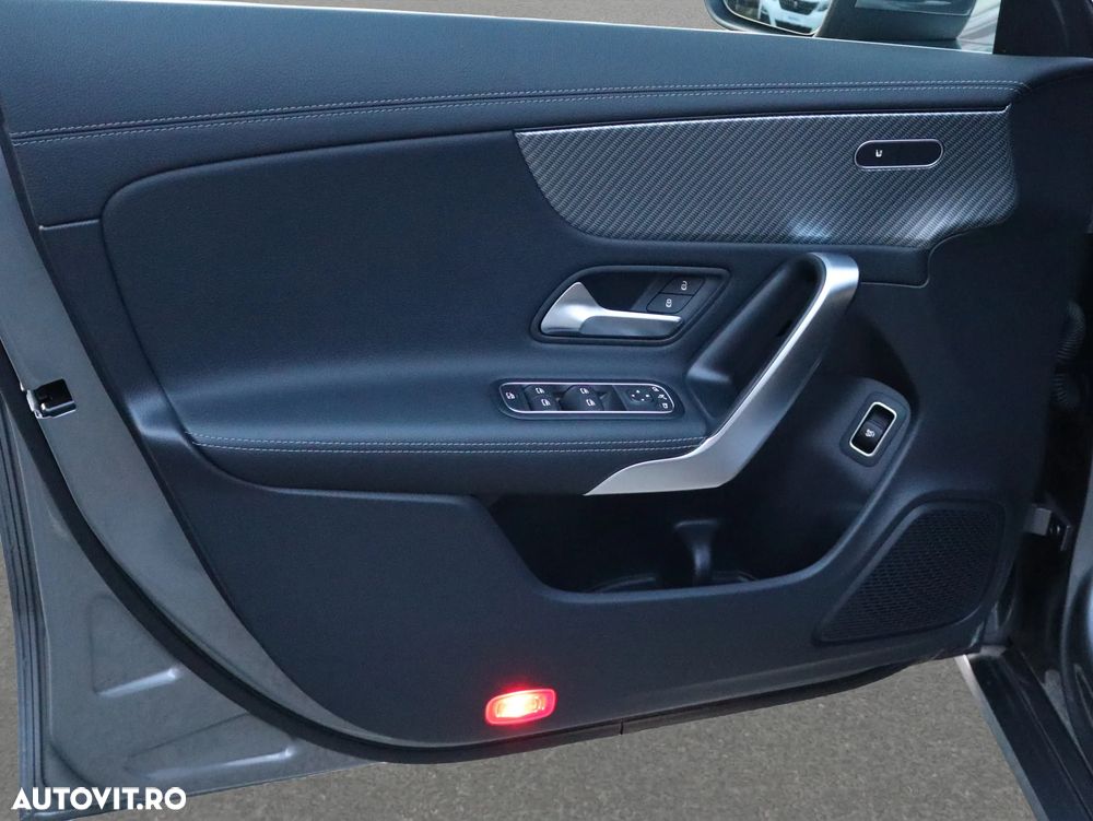 Mercedes-Benz CLA - 10