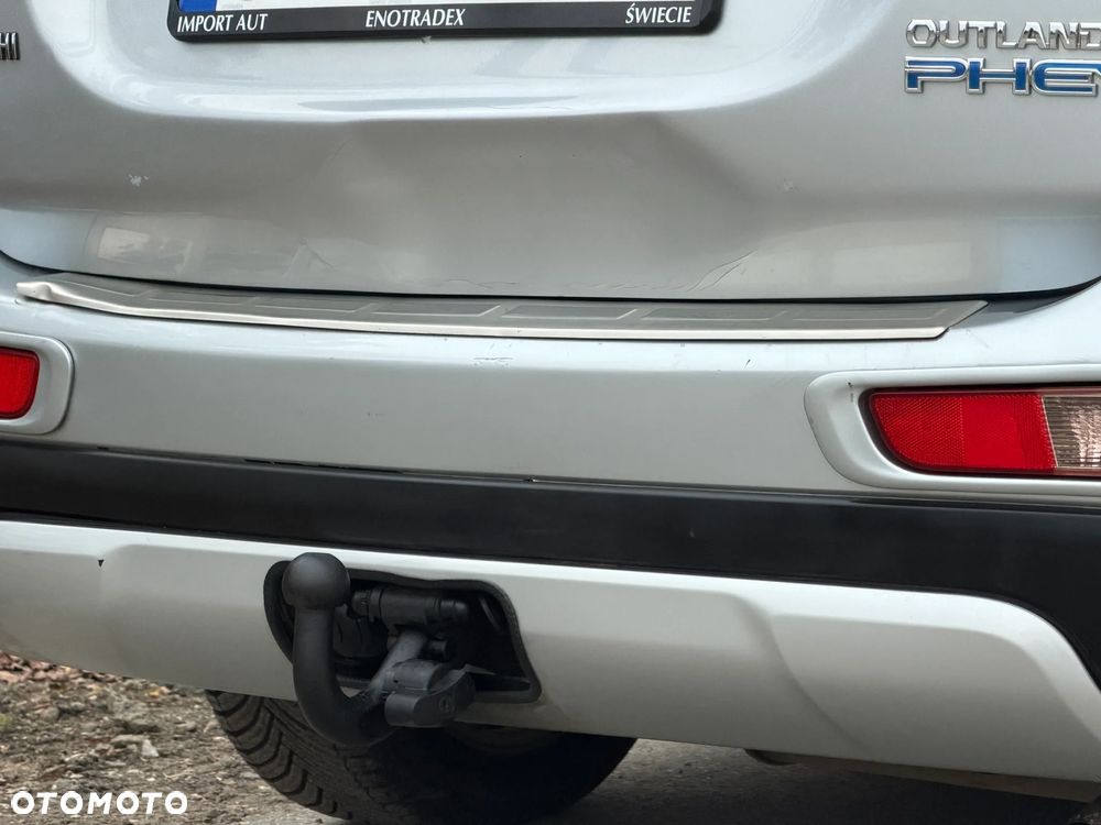 Mitsubishi Outlander 2.0 4WD - 25