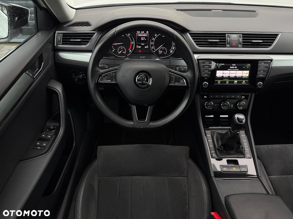 Skoda Superb 2.0 TDI Style - 9
