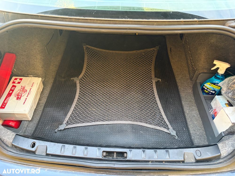 BMW Seria 3 320d xDrive Aut. - 15