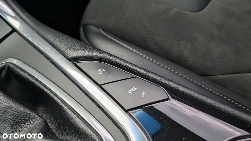 Ford Edge 2.0 TDCi Bi-Turbo 4x4 Titanium - 31