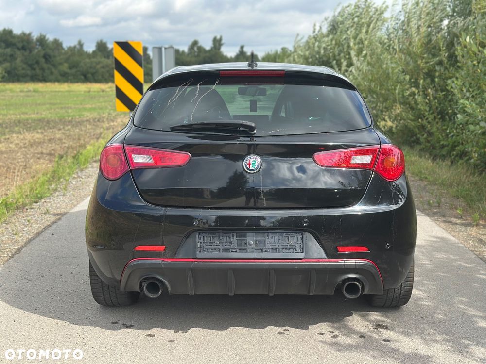 Alfa Romeo Giulietta 1750 TBi QV TCT - 6