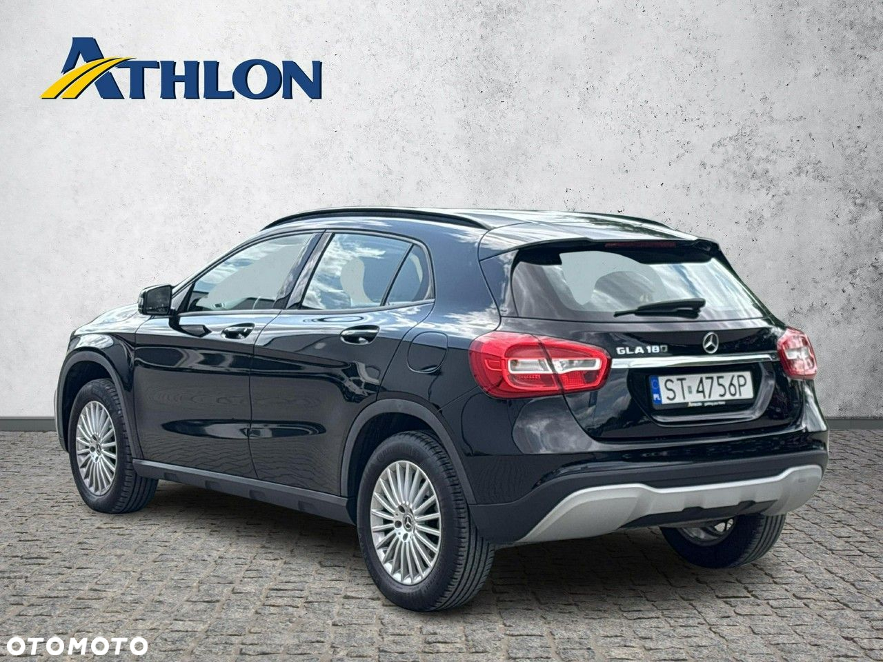 Mercedes-Benz GLA 180 7G-DCT - 3
