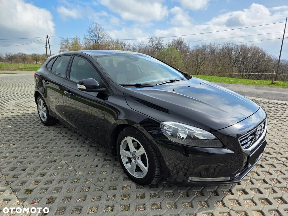 Volvo V40 D2 Momentum - 3