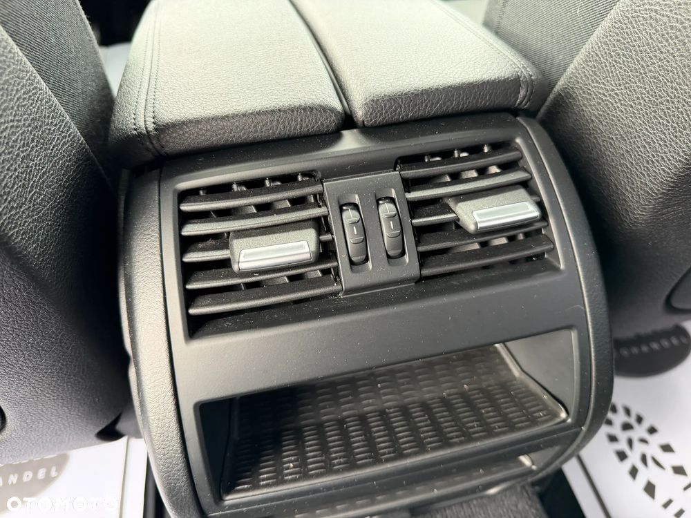 BMW Seria 5 520d Luxury Line - 25