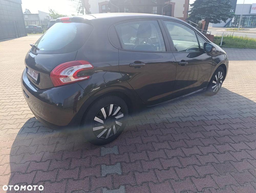 Peugeot 208 82 VTI Allure - 28