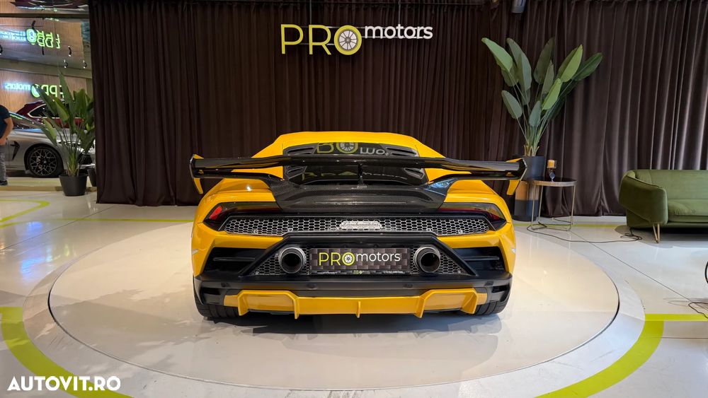 Lamborghini Huracan EVO RWD - 8
