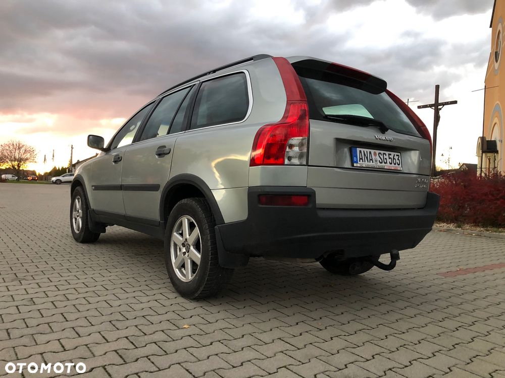 Volvo XC 90 2.5T AWD Momentum - 8