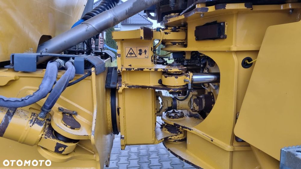 Bell B40E 6x6/ Maszyna sprowadzona - 10