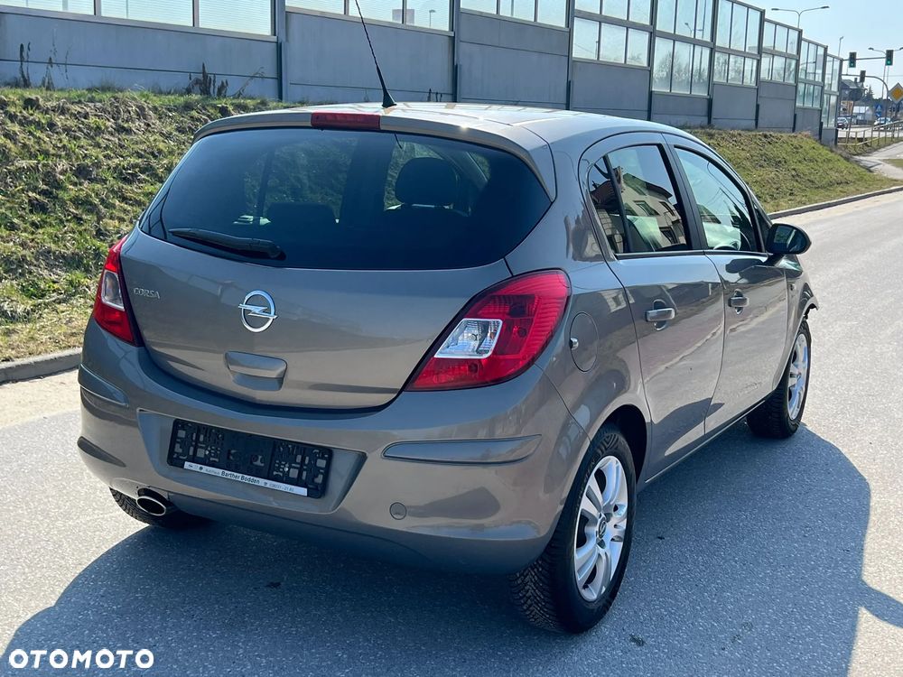 Opel Corsa 1.4 16V 150 Jahre - 19