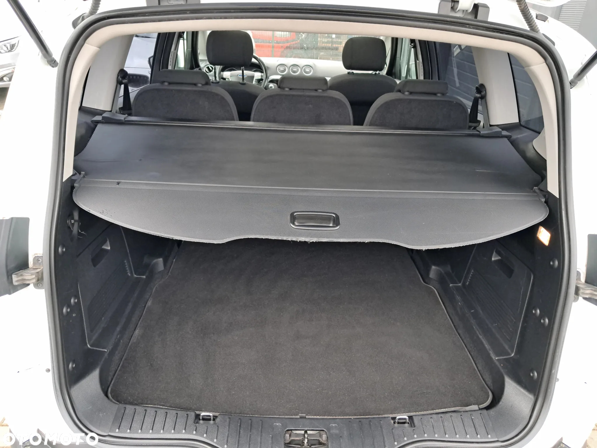Ford S-Max 2.0 TDCi DPF Titanium - 17