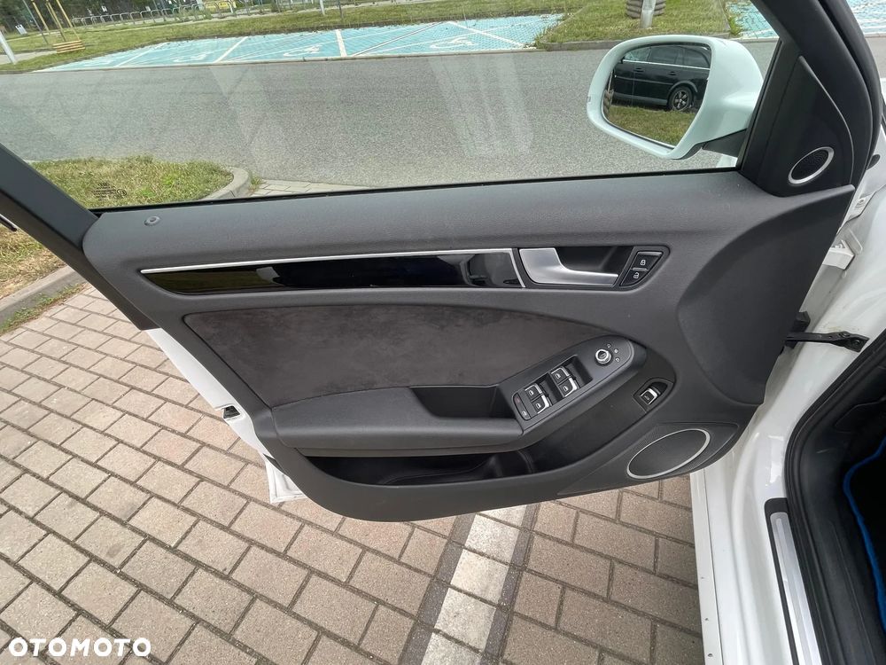 Audi A4 Avant 2.0 TDI DPF quattro S line Sportpaket - 14