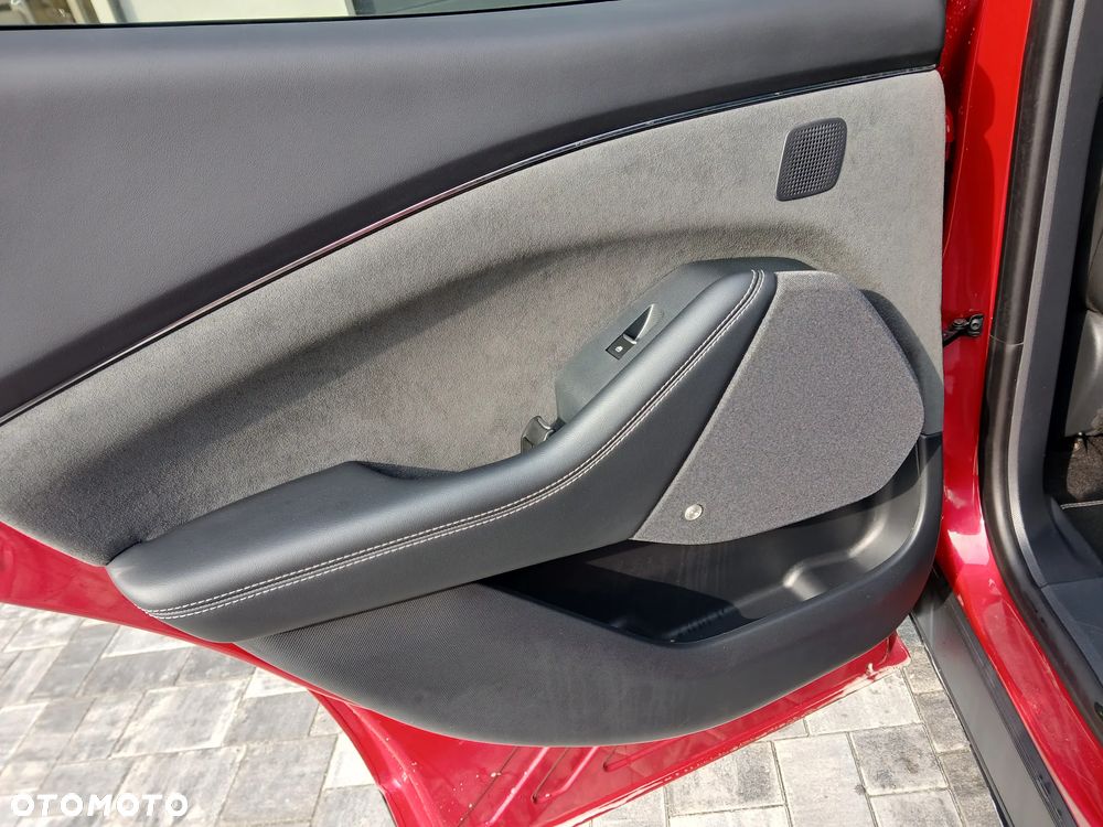 Ford Mustang Mach-E AWD GT - 9