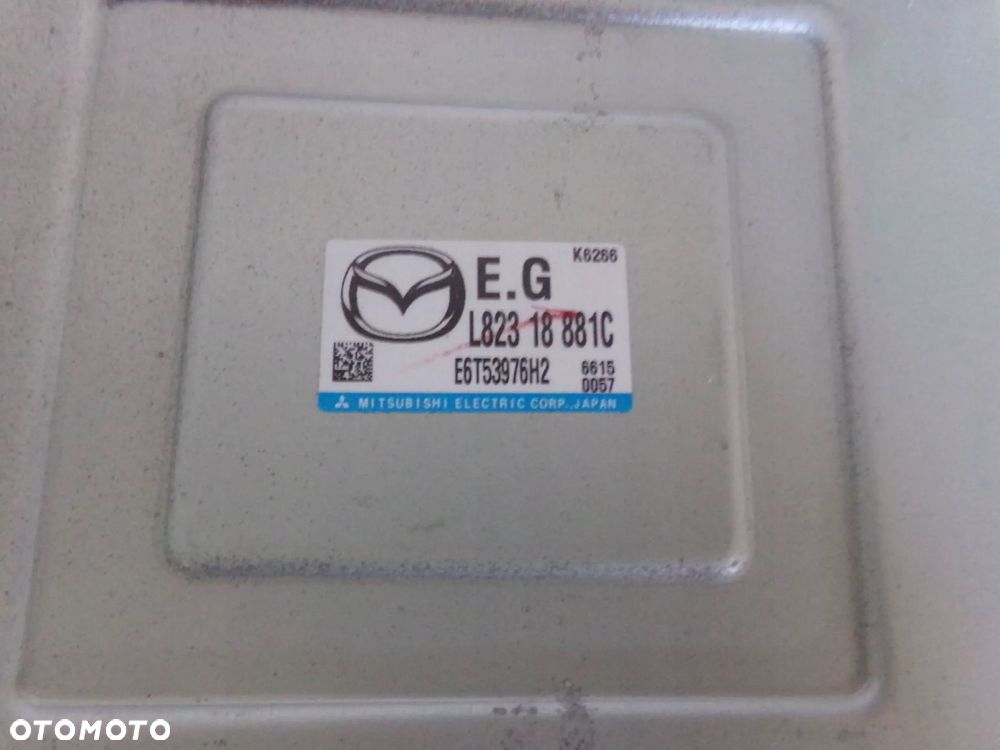 komputer silnika l82318881c mazda 5 1.8 b - 2
