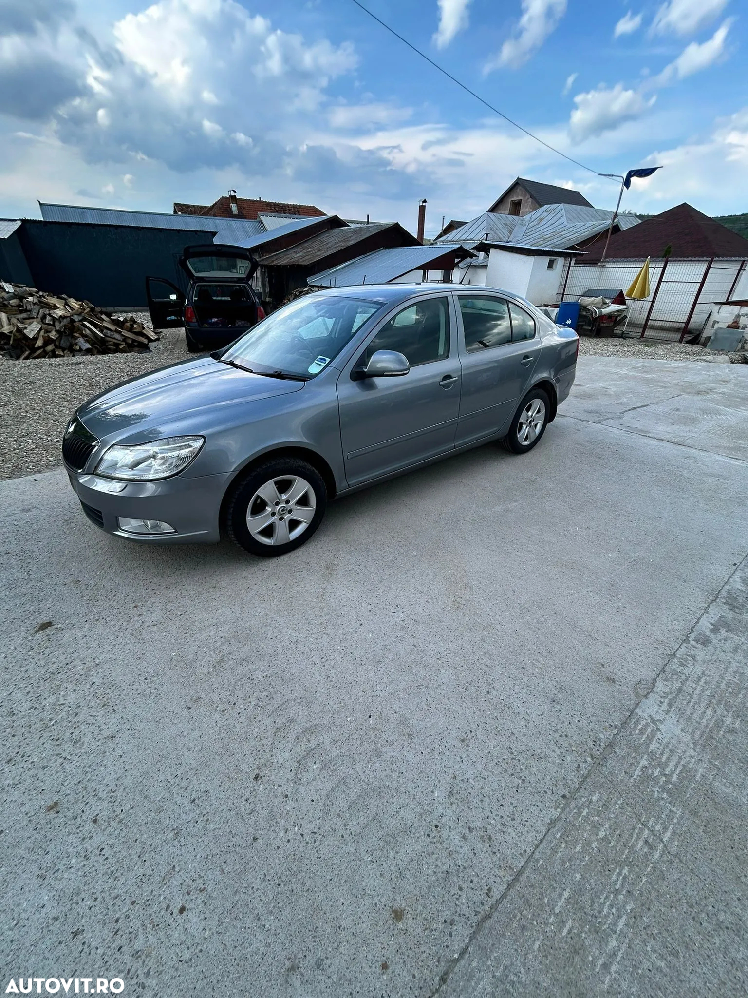 Dezmembrez Skoda Octavia 2 Facelift 1.6 Diesel CAYC - 2