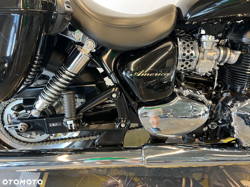 Triumph America - 28