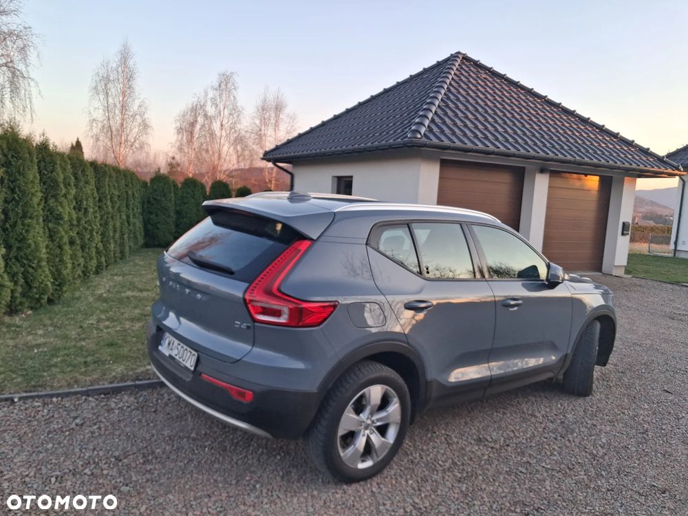 Volvo XC 40 D4 AWD Momentum Pro - 5