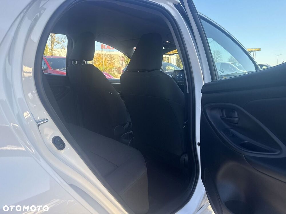 Toyota Yaris 1.5 Comfort - 11