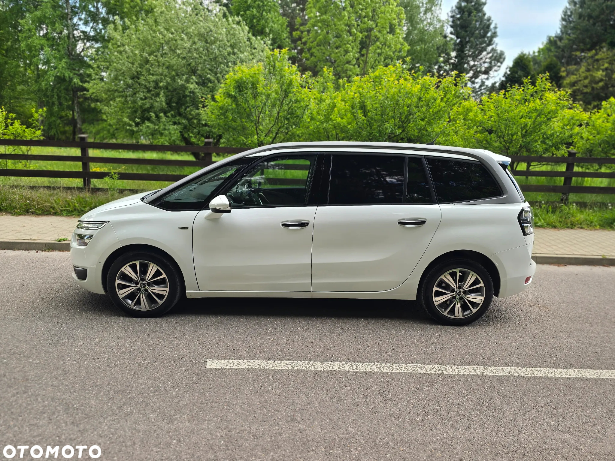 Citroën C4 Grand Picasso 2.0 BlueHDi Exclusive - 22