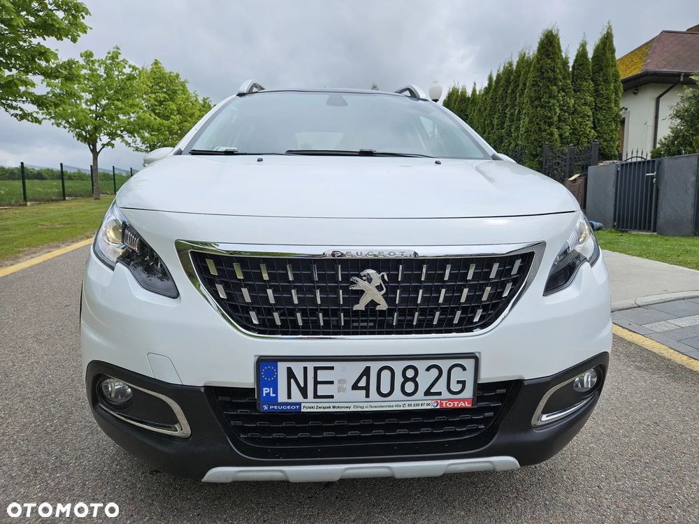 Peugeot 2008 1.2 Pure Tech Allure S&S - 24
