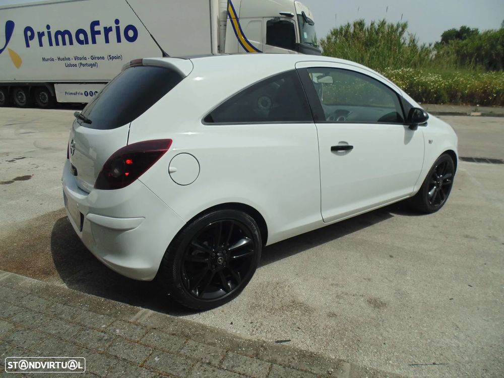 Opel Corsa 1.2 Black Edition 129g - 10
