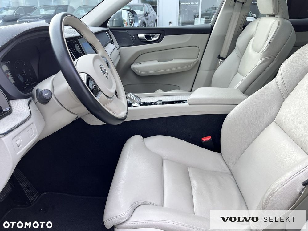 Volvo XC 60 - 16