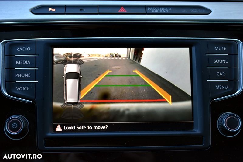 Volkswagen Passat - 8