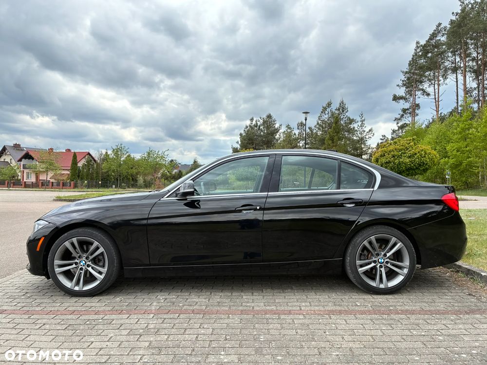 BMW Seria 3 330i Sport Line - 9