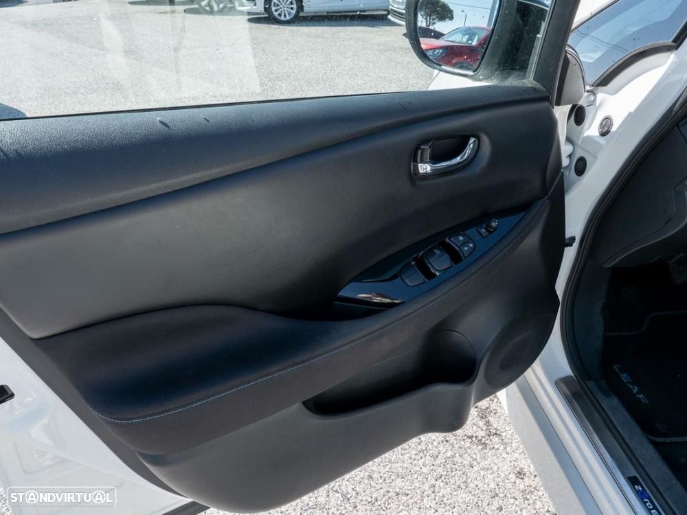 Nissan Leaf 40 kWh N-Connecta - 20