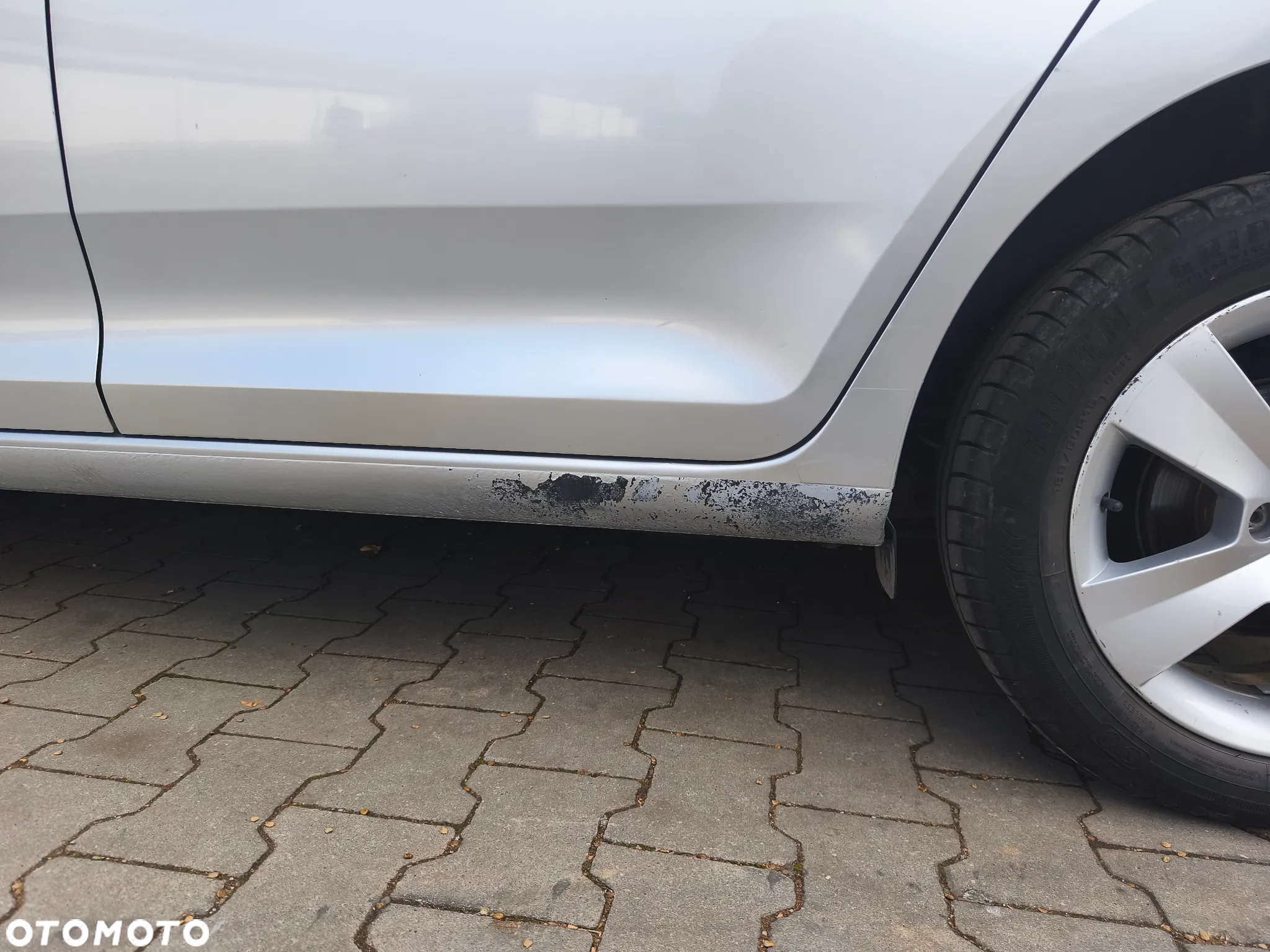Skoda RAPID Spb 1.6 TDI DPF Ambition - 11
