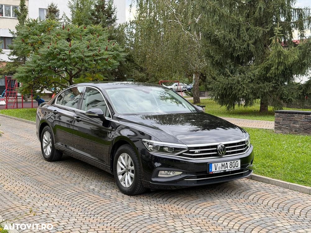 Volkswagen Passat 2.0 TDI SCR DSG Comfortline - 12