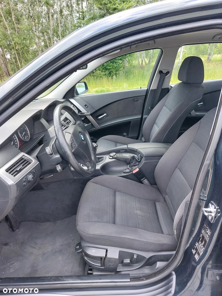 BMW Seria 5 525i - 34