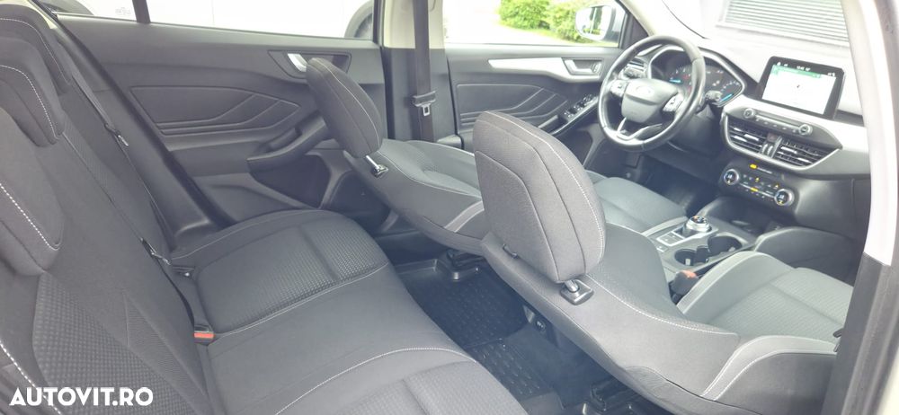 Ford Focus - 18