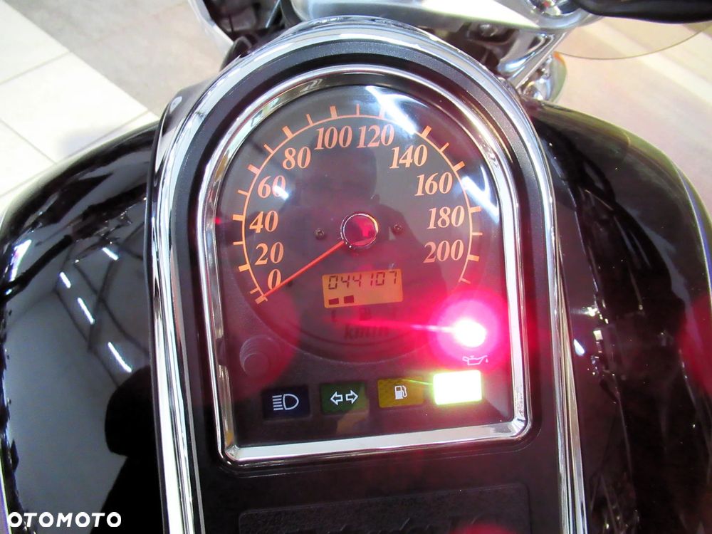 Suzuki VL 1500 Intruder LC - Boulevard C90 - 13